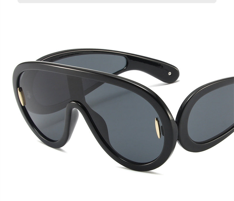 Large Rim One-Piece Sunglasses For Women