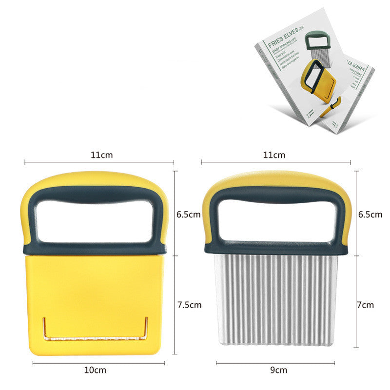 Pommes de terre coupées en dés avec couteau à dents de loup, gadgets de cuisine