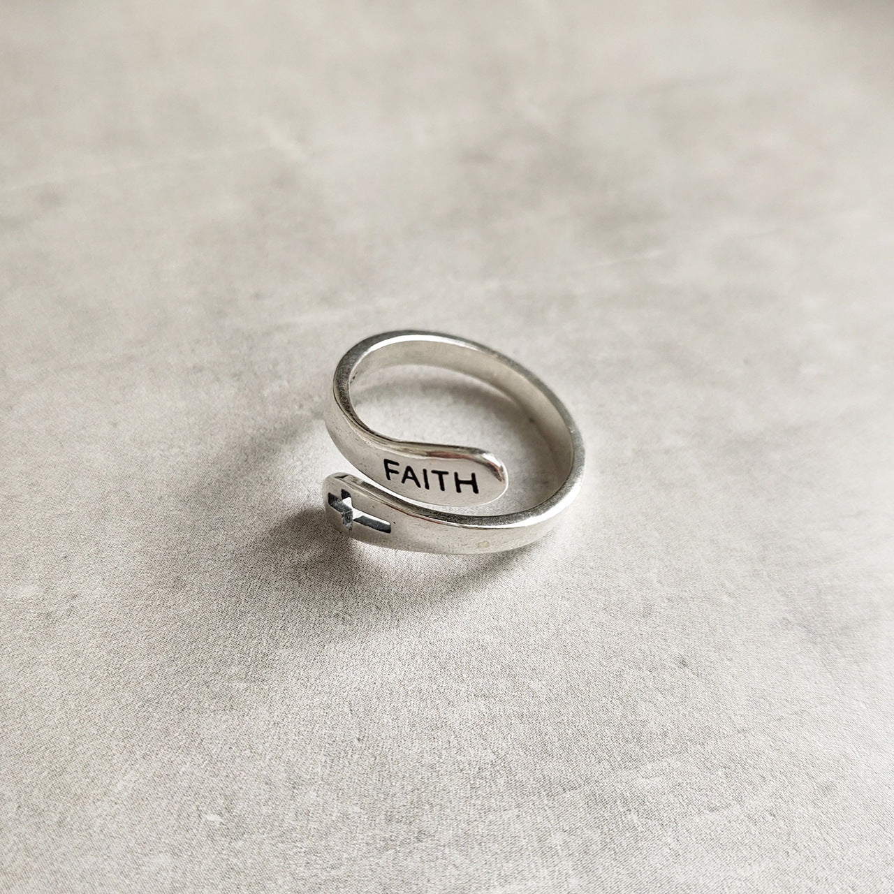 FAITH bague croix de foi en argent sterling